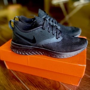 Nike Odyssey React 2 Flyknit